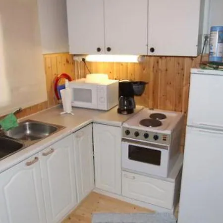 Holiday Marjaniemen Loma-asunnot, Small Cabin *