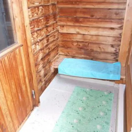Holiday Marjaniemen Loma-asunnot, Small Cabin *